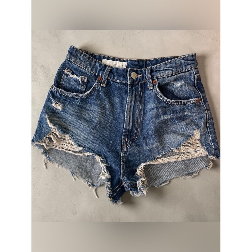 Zara High Waisted Ripped  Distressed Blue Denim Raw Hem Shredded Shorts Size 2